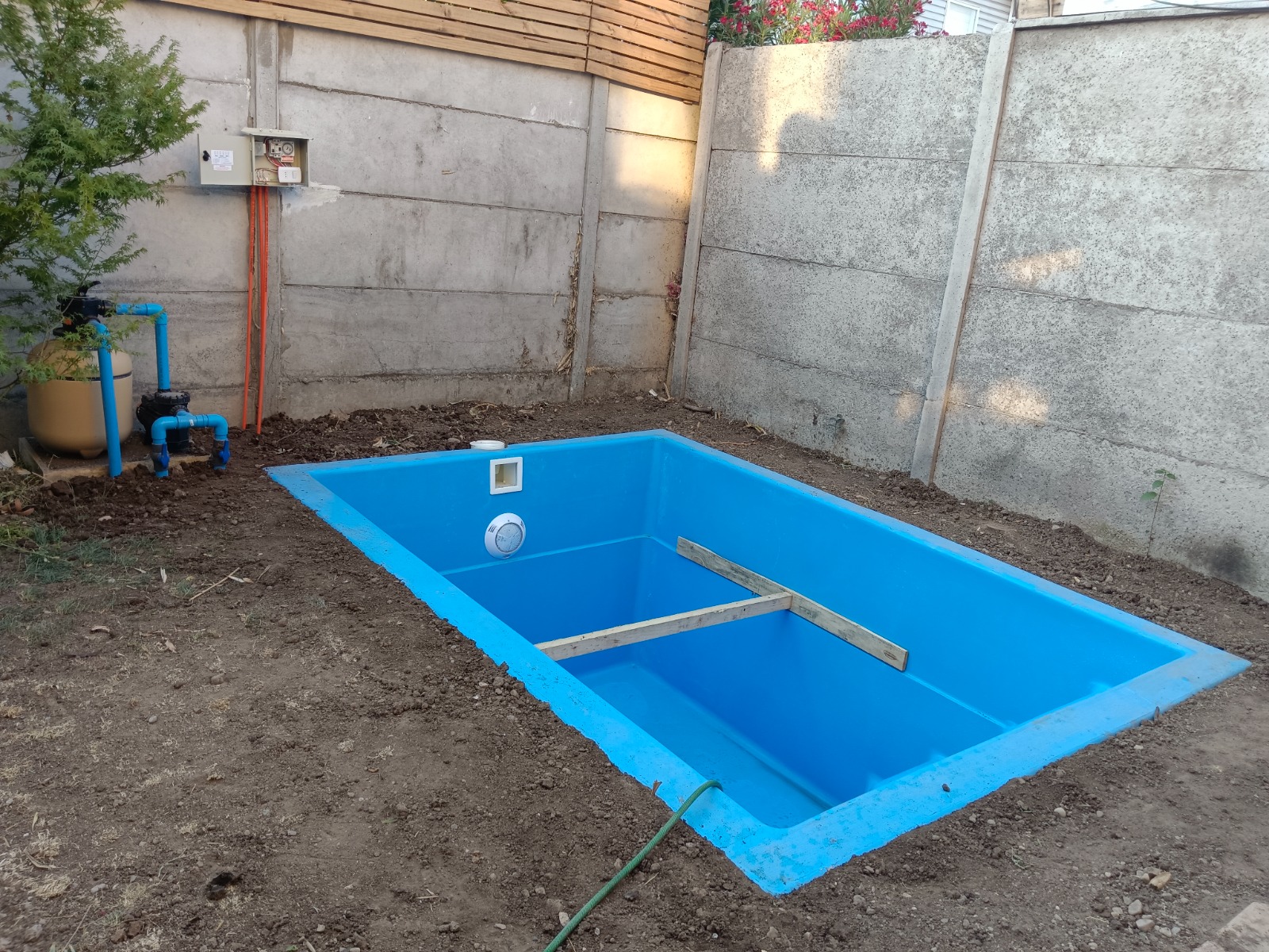 piscina-3-50-x-2-50-piscinas-de-fibra